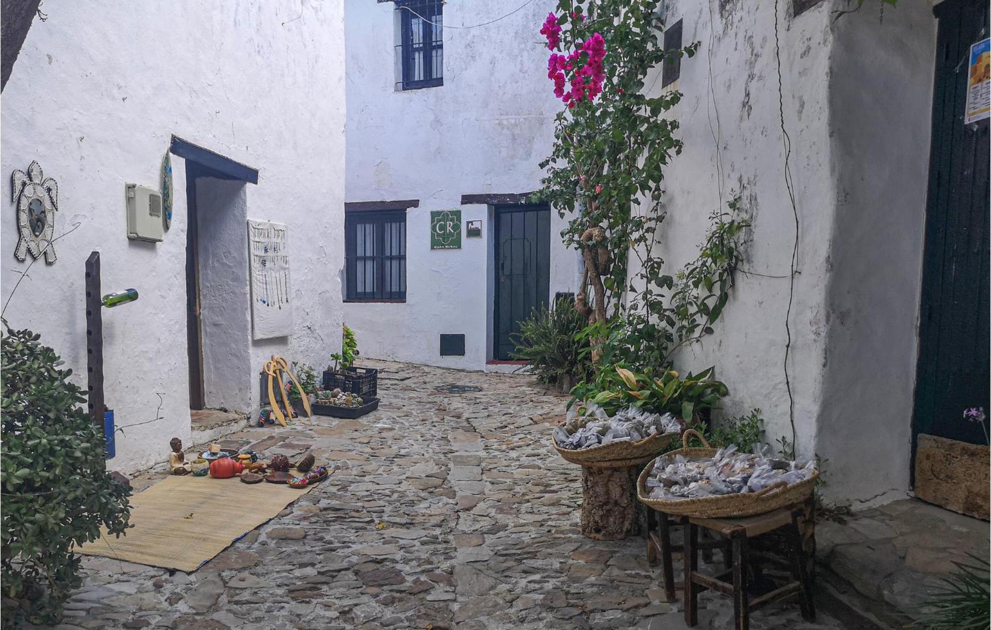 Awesome Home In Algatocín Extérieur photo